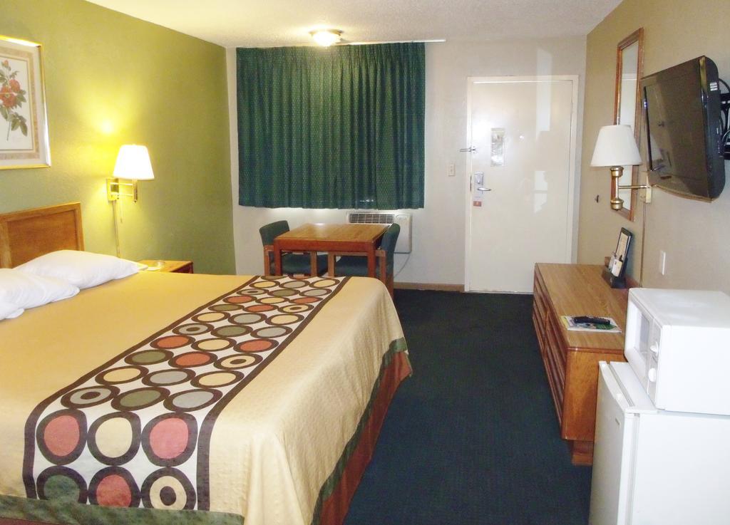 Budgetel Inn & Suites Butler Dış mekan fotoğraf