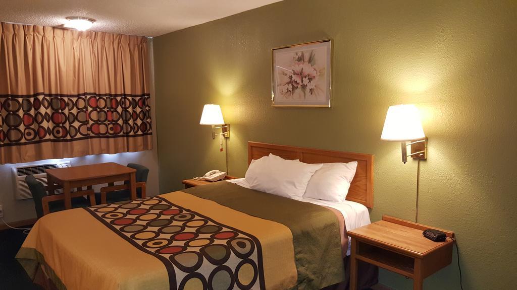 Budgetel Inn & Suites Butler Dış mekan fotoğraf
